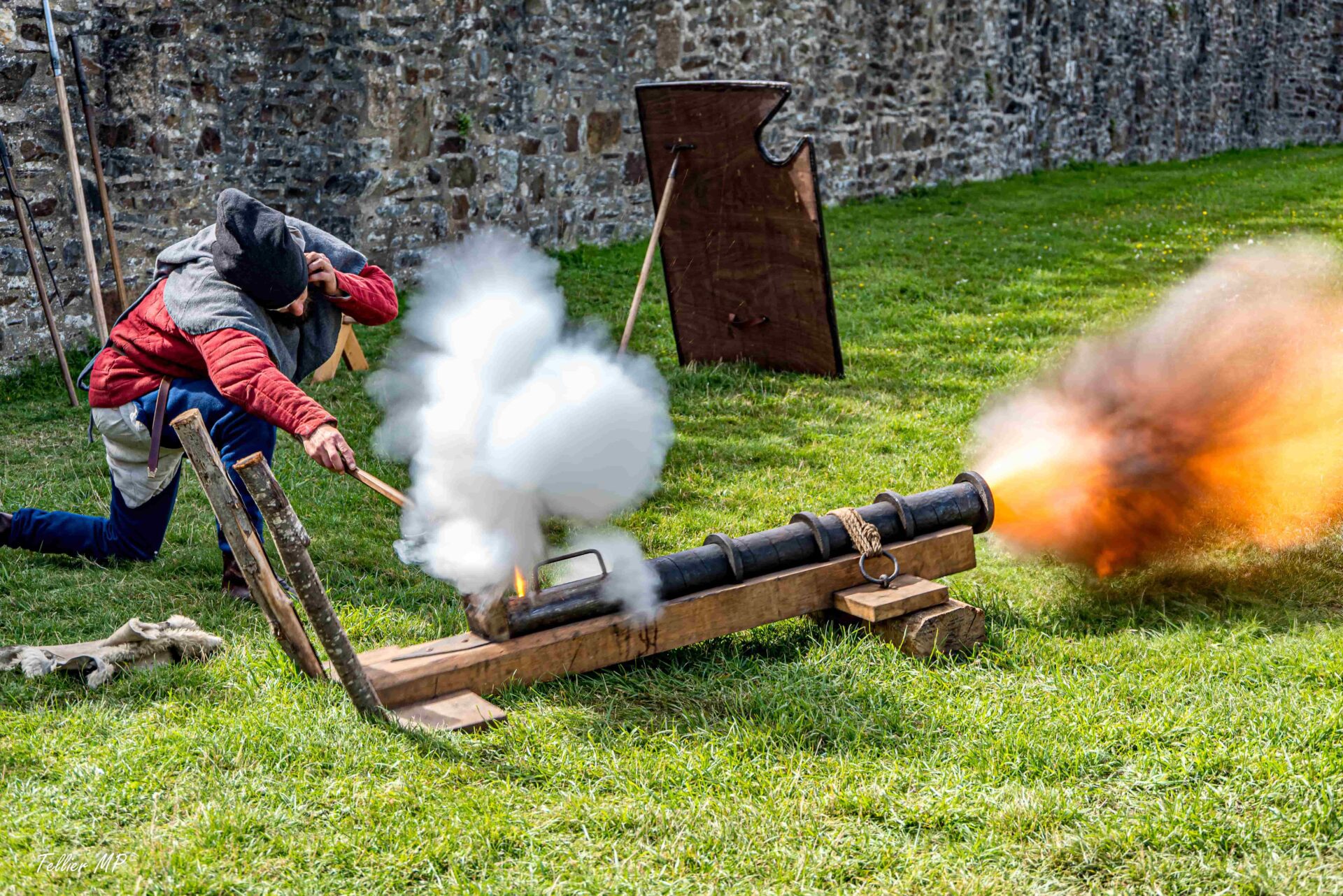 Revivre Fougères : au cœur de la guerre de Cent Ans